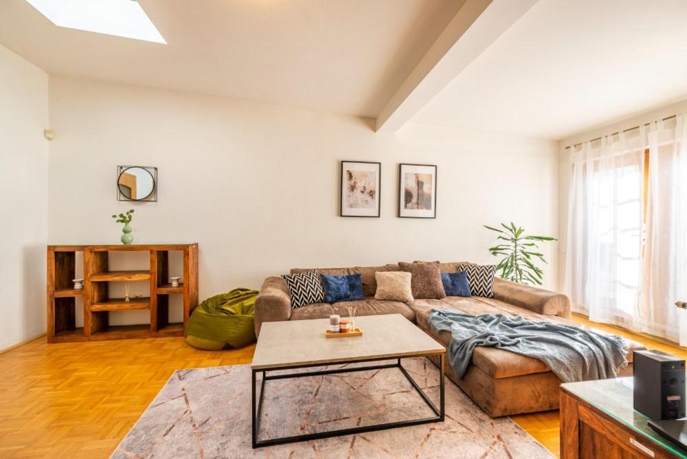 Templova - Old Town Large Apartment With Terrace Prága Kültér fotó
